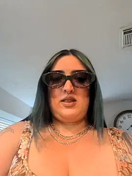 Snapshot of ImKatMeow chatting on 04/25/26, 04:26 ImKatMeow online show from 04/25/26, 04:26