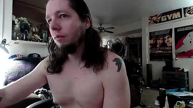 Snapshot of biggerisbetter12 chatting on 10/18/25, 09:48 biggerisbetter12 online show from 10/18/25, 09:48