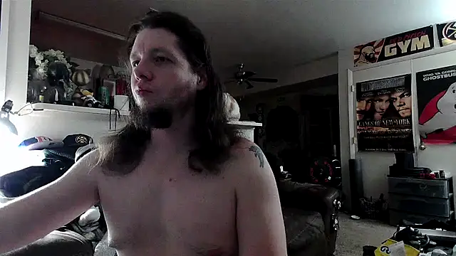 Snapshot of biggerisbetter12 chatting on 10/24/25, 11:28 biggerisbetter12 online show from 10/24/25, 11:28