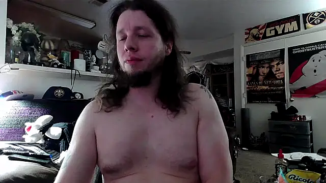 Snapshot of biggerisbetter12 chatting on 10/29/25, 07:04 biggerisbetter12 online show from 10/29/25, 07:04