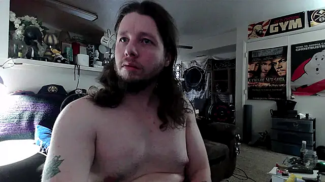 Snapshot of biggerisbetter12 chatting on 12/14/25, 05:29 biggerisbetter12 online show from 12/14/25, 05:29