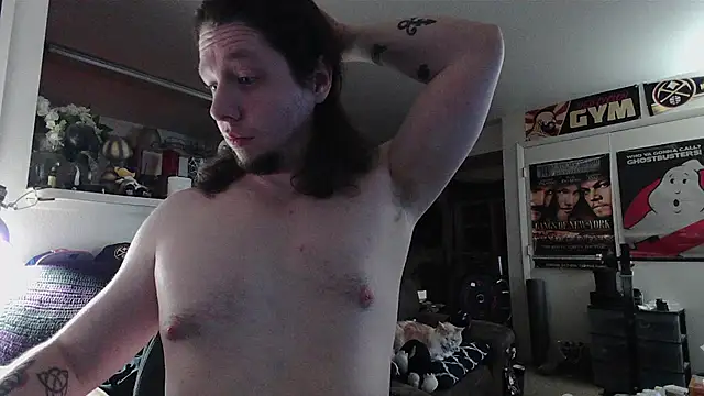 Snapshot of biggerisbetter12 chatting on 02/04/26, 01:33 biggerisbetter12 online show from 02/04/26, 01:33