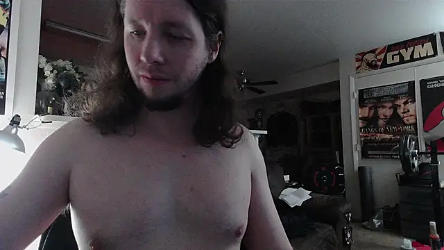 Snapshot of biggerisbetter12 chatting on 02/17/26, 12:12 biggerisbetter12 online show from 02/17/26, 12:12