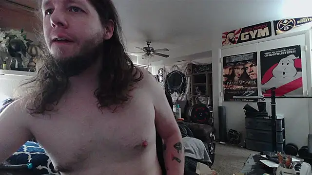biggerisbetter12 online show from 05/22/26, 01:06
