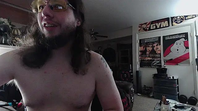 biggerisbetter12 online show from 06/05/26, 03:24