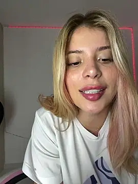  Alicee 1 online show from 01/08/26, 12:46