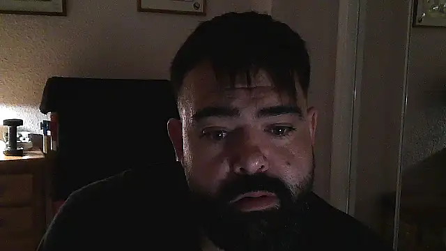 parejitafenix69 online show from 10/28/25, 12:25