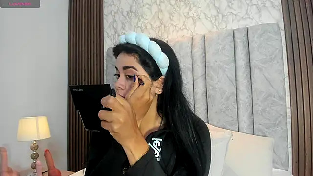 goddessfeetxx online show from 10/27/25, 08:57