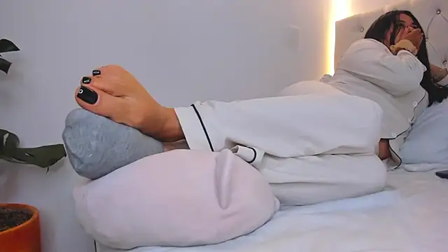 goddessfeetxx online show from 05/08/26, 08:25