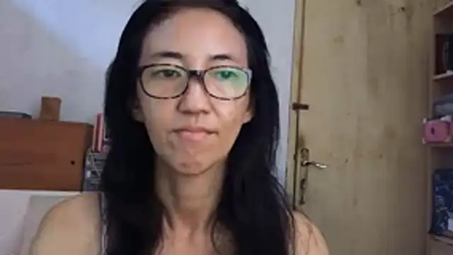 Snapshot of princessD077 chatting on 04/20/26, 01:52 princessD077 online show from 04/20/26, 01:52