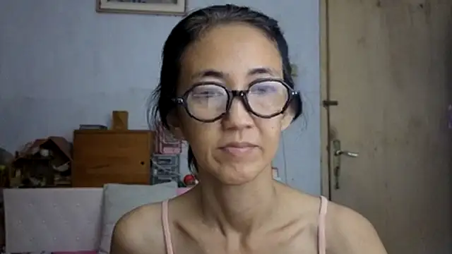 Snapshot of princessD077 chatting on 04/30/26, 04:57 princessD077 online show from 04/30/26, 04:57