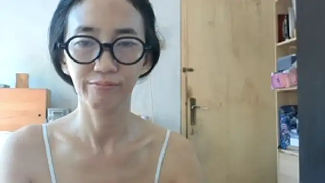 Snapshot of princessD077 chatting on 05/21/26, 02:07 princessD077 online show from 05/21/26, 02:07