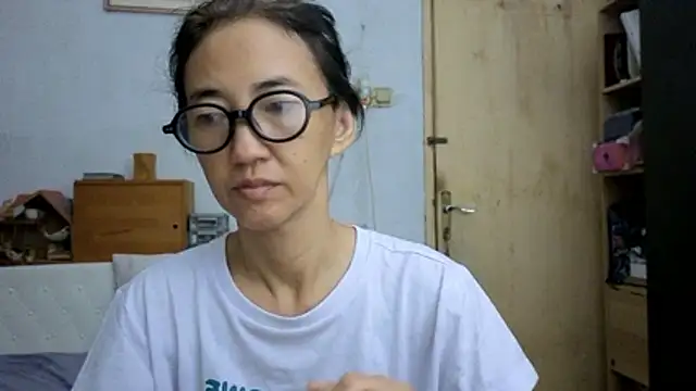 Snapshot of princessD077 chatting on 05/21/26, 10:39 princessD077 online show from 05/21/26, 10:39