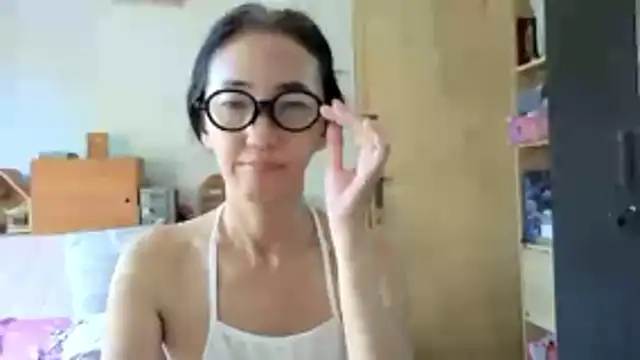 Snapshot of princessD077 chatting on 05/23/26, 04:39 princessD077 online show from 05/23/26, 04:39