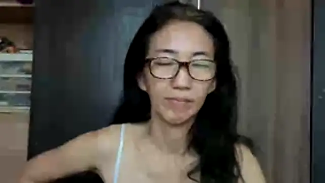 Snapshot of princessD077 chatting on 05/29/26, 03:59 princessD077 online show from 05/29/26, 03:59