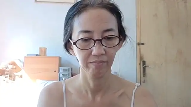 Snapshot of princessD077 chatting on 05/31/26, 02:09 princessD077 online show from 05/31/26, 02:09