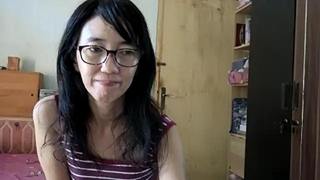 Snapshot of princessD077 chatting on 06/27/26, 04:50 princessD077 online show from 06/27/26, 04:50