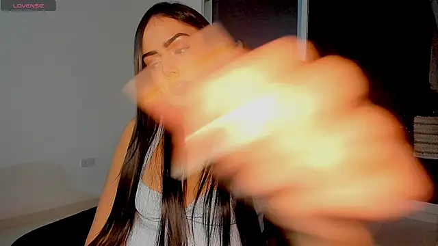 ZafiLov online show from 12/18/25, 02:39