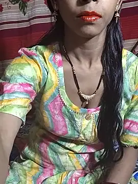 Itz Aisha   online show from 11/18/25, 05:12