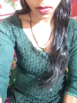 Itz Aisha   online show from 03/17/26, 05:44