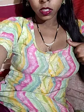 Itz Aisha   online show from 04/18/26, 05:33