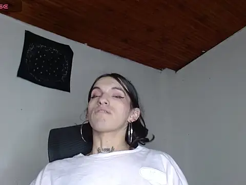 Snapshot of Scarlett_crastrawberry chatting on 04/23/26, 02:02 Scarlett crastrawberry online show from 04/23/26, 02:02