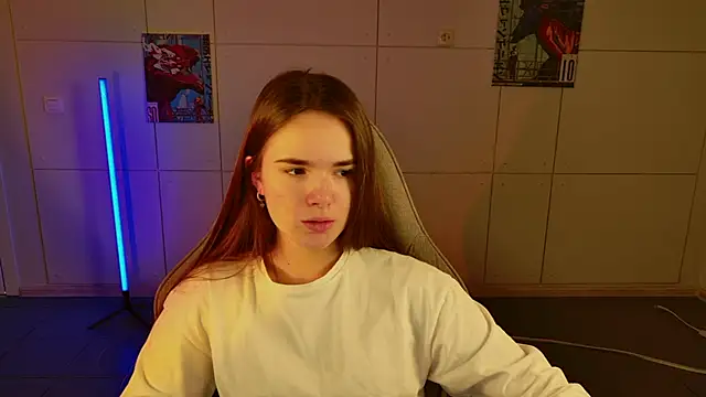 May Bloom online show from 11/11/25, 09:20