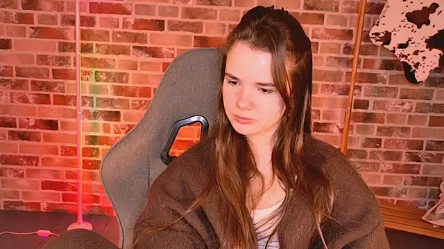 May Bloom online show from 03/10/26, 06:29