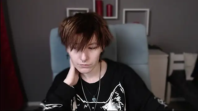 guitarandangell online show from 11/19/25, 04:56