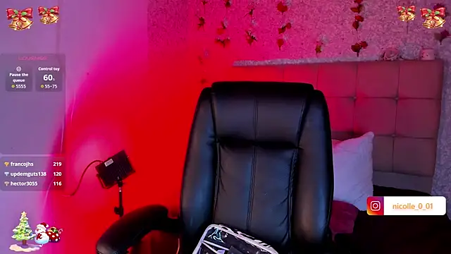 amelia ferrerx online show from 12/14/25, 08:13