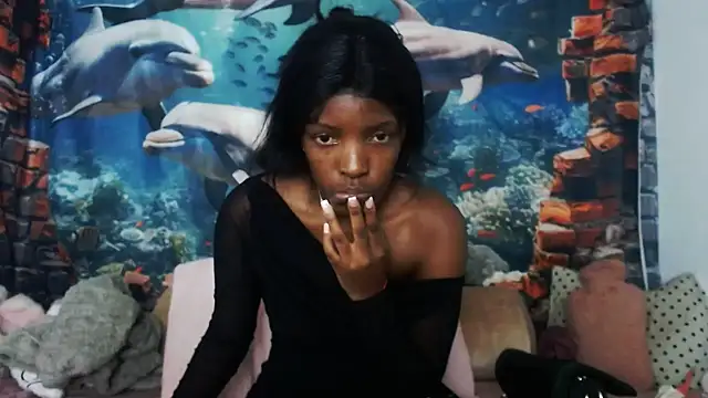 Snapshot of AfricanBarbiee69 chatting on 06/20/26, 03:04 AfricanBarbiee69 online show from 06/20/26, 03:04