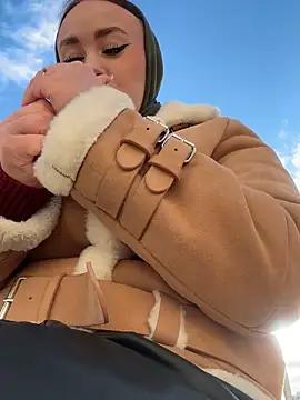 KiraSunshine online show from 11/03/25, 03:41