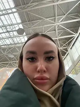 KiraSunshine online show from 12/04/25, 04:11