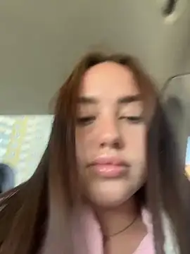 KiraSunshine online show from 04/09/26, 06:02