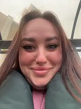 KiraSunshine online show from 04/13/26, 05:24