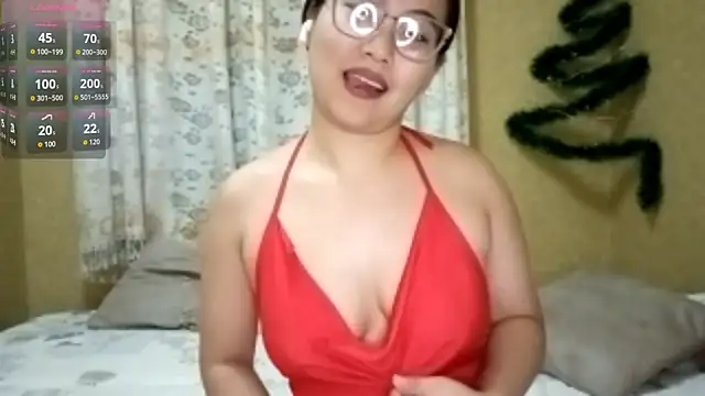 LinneaHyles online show from 01/10/26, 01:24