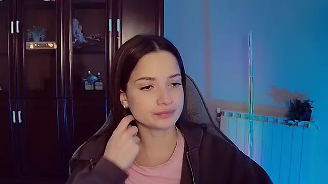 KiraVair online show from 11/12/25, 01:22