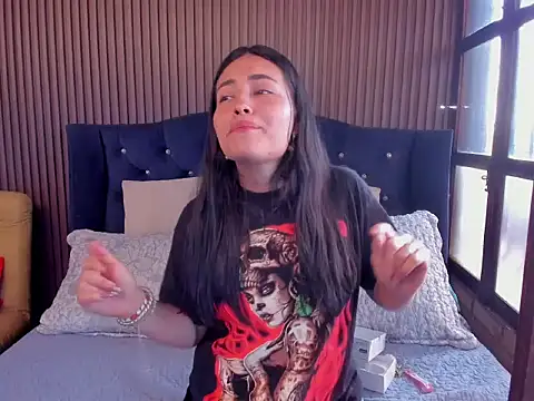 ViolettRouse online show from 11/12/25, 03:12