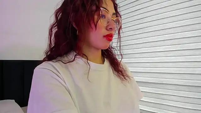 melanie roux   online show from 06/05/26, 06:46