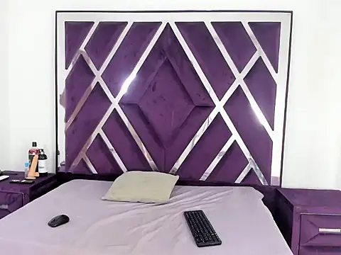 Snapshot of valentinaasm chatting on 11/21/25, 12:26 valentinaasm online show from 11/21/25, 12:26