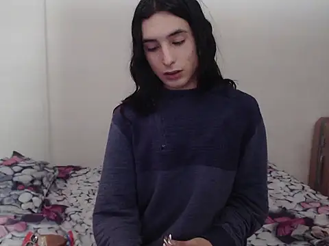  camila trans  online show from 11/13/25, 07:57