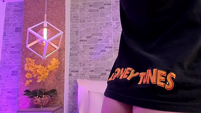 Catalina-Thompson online show from 11/09/25, 12:25