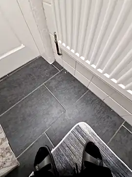 Snapshot of 16enes16 chatting on 11/14/25, 02:16 16enes16 online show from 11/14/25, 02:16