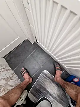 Snapshot of 16enes16 chatting on 11/24/25, 03:34 16enes16 online show from 11/24/25, 03:34