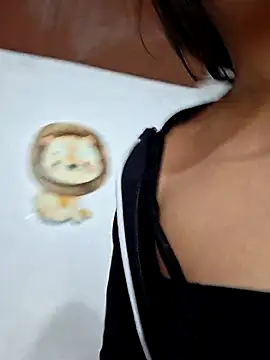 chloebrownn03 online show from 11/02/25, 09:39