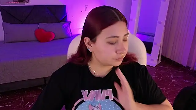 littlee red online show from 02/13/26, 07:21