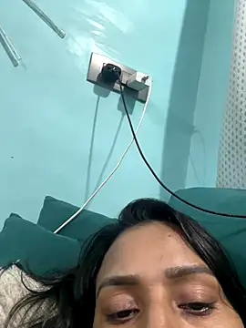 heenashai online show from 12/22/25, 10:51