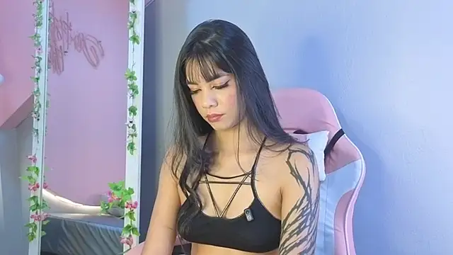 Snapshot of lulu_wonder chatting on 05/11/26, 08:06 lulu wonder online show from 05/11/26, 08:06