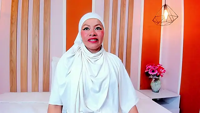 SophiaBeckerr online show from 11/08/25, 07:23