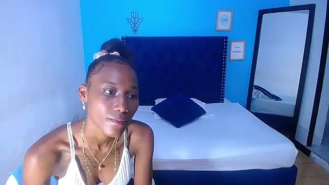 Snapshot of innocent_sexybaby chatting on 10/22/25, 08:52 innocent sexybaby online show from 10/22/25, 08:52
